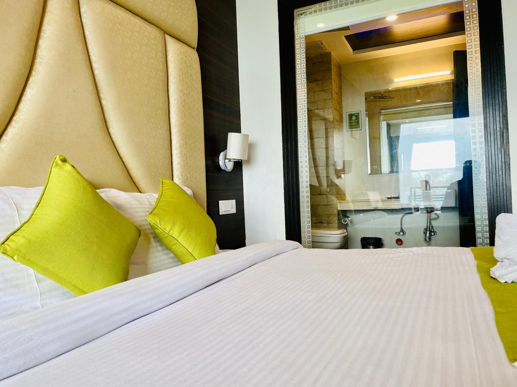 Royal Green Mashobra - Mountain And Valley View Rooms Шімла Екстер'єр фото