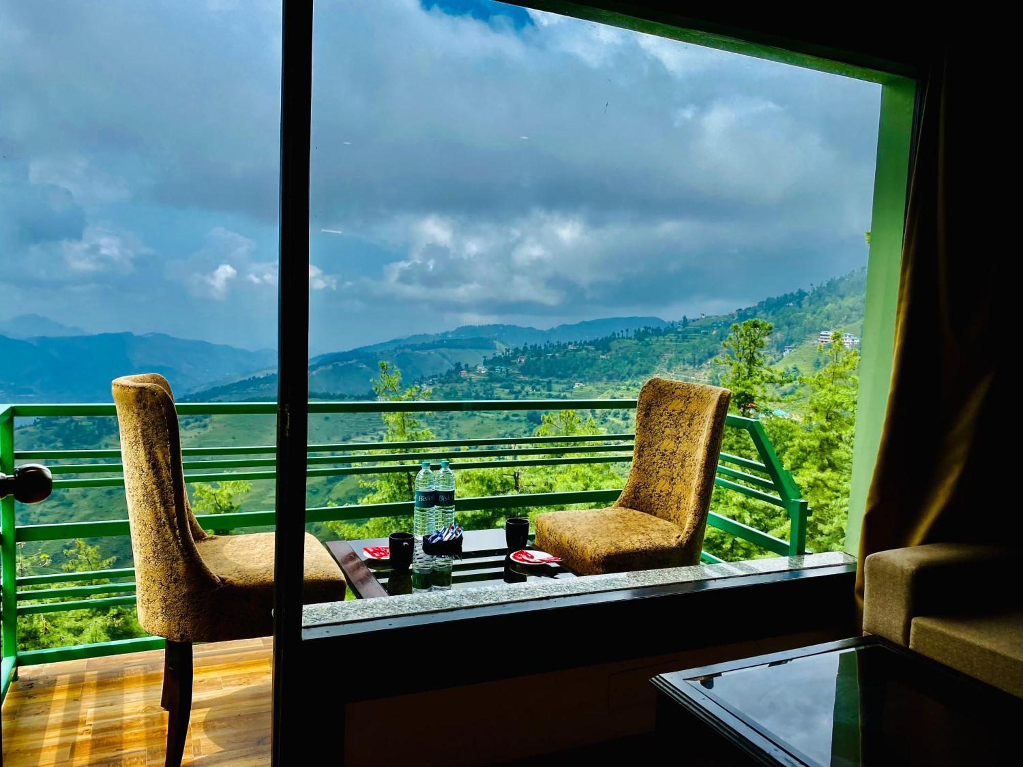 Royal Green Mashobra - Mountain And Valley View Rooms Шімла Екстер'єр фото