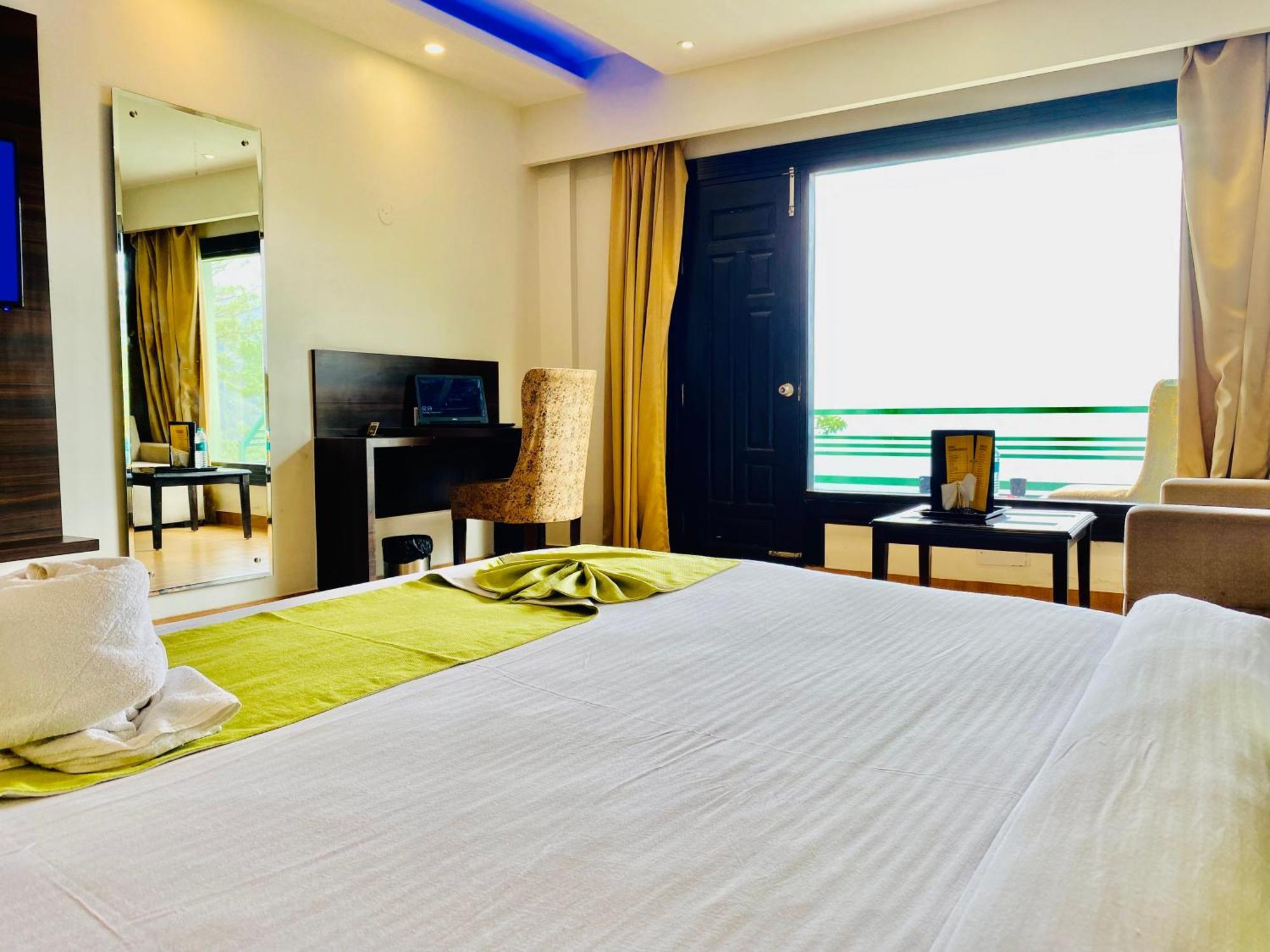 Royal Green Mashobra - Mountain And Valley View Rooms Шімла Екстер'єр фото